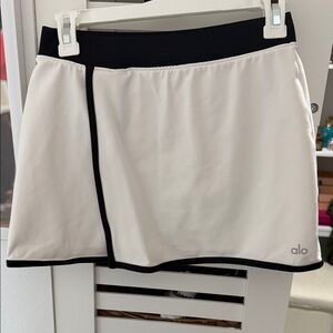 ALO Yoga Black and White Mini Skirt